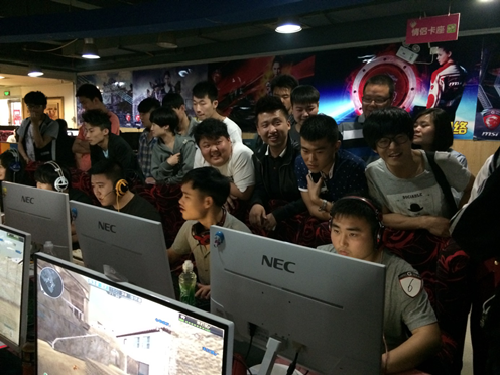 外包团队按 外包团队按